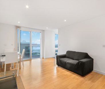 Riverside Apartments, N4 - Photo 3