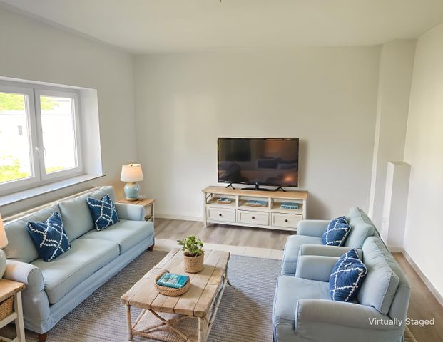 Große Wohnküche mit 2-Zimmer in Duisburg Neudorf - Photo 1