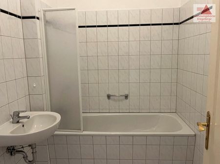 3-Raum Wohnung mit Balkon in zentraler Lage von Chemnitz! - Photo 2