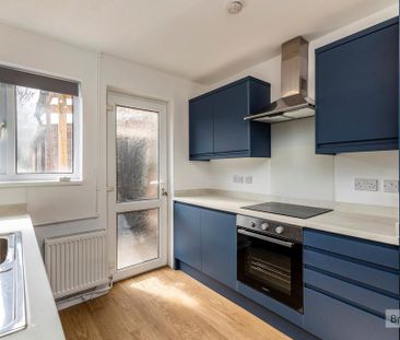 3 bedroom terraced house to rent - Photo 4