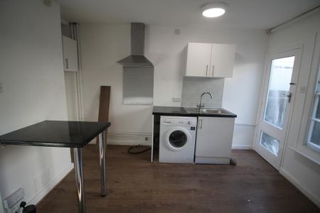 2 bedroom cottage to rent - Photo 5