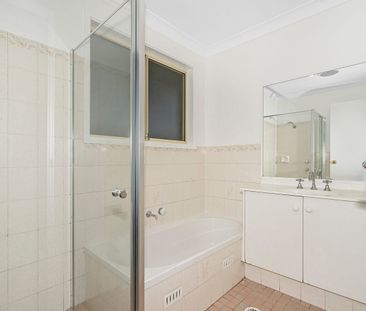 Clean and Tidy 3 Bedroom Home - Photo 3