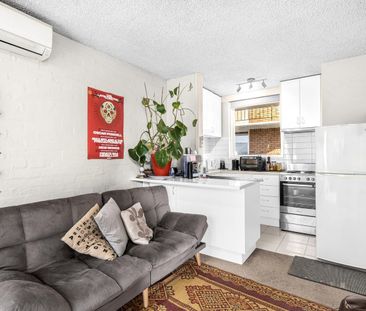 City Convenience, Suburban Charm: Explore Life in Brunswick West - Photo 3