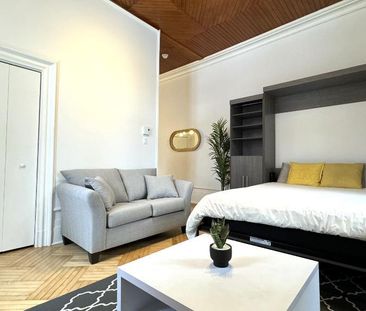MAJESTUEUX 2 1/2 dans un immeuble ancestral (LOGEMENT UNIQUE) - Photo 2