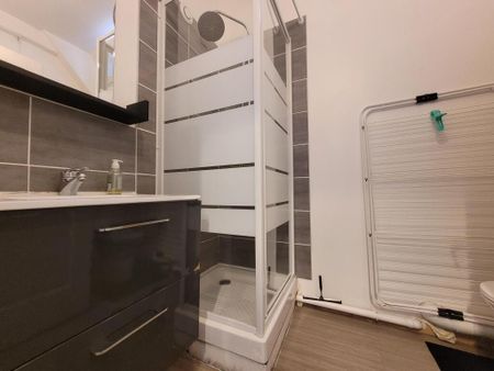 Location Appartement 1 pièce 14m² LE HAVRE 76600 - Photo 2