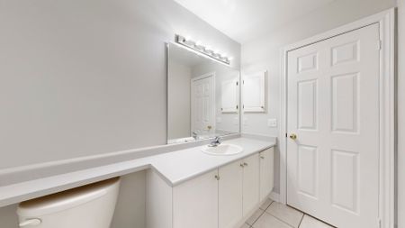 For Lease - 4 Slessor Lane, Brampton, Ontario - Photo 5