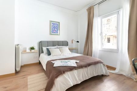 Calle de Guzmán el Bueno, Madrid, Community of Madrid 28015 - Foto 4