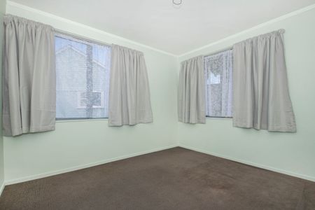 April home - Three bedroom - renovated - Photo 4