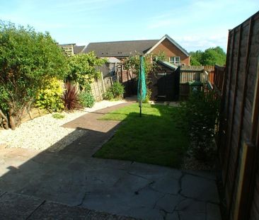 Octavia Place, Lydney - Photo 3