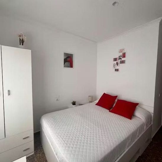 Avinguda del Primer de Maig, Valencia, Valencian Community 46017 - Photo 1