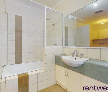 IMMACULATE APARTMENT - Photo 6