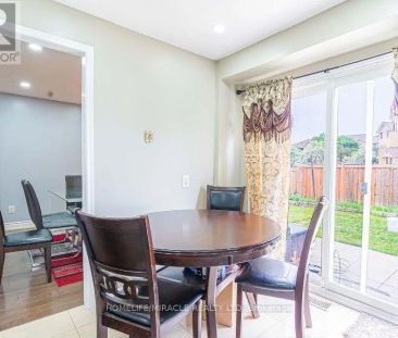 72 NORMA CRESCENT - Photo 2