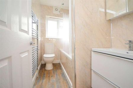 Grove Court, Little Gaynes Lane, Upminster, RM14 - Photo 5