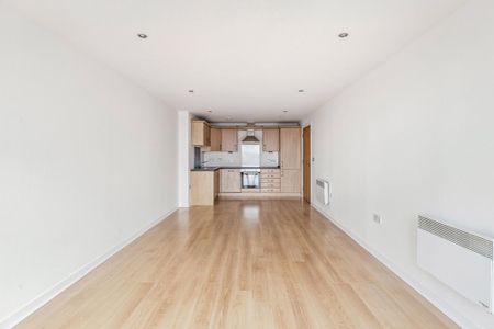 2 bedroom apartment to rent - Photo 2