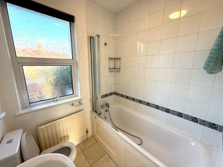 Primrose Avenue, Enfield - Photo 5