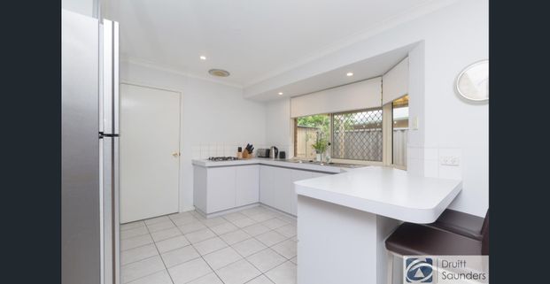 Spacious Villa in Amazing Location - Photo 1