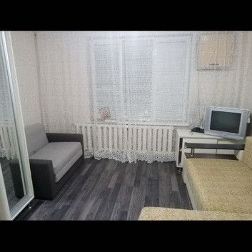 Garsoniera de inchiriat - Photo 1