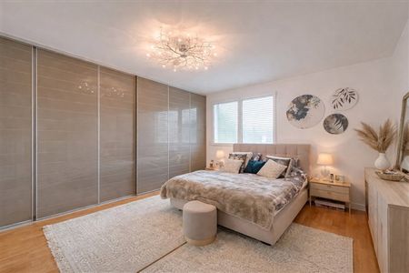 6 Zimmer, 1. Stock - Photo 2