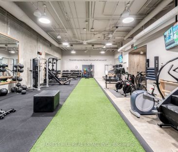 550 Wellington Lofts 55 - Photo 2