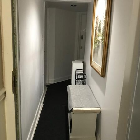 STUDIO/Chambre air ouverte À l’hôtel le Manoir St-Sauveur , Édifice Bordeaux - Photo 4