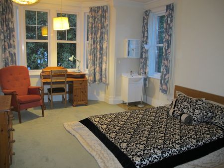 132 Warwick Road, Carlisle (STUDENT HOUSE) - 2 rooms available 2024 - Photo 3