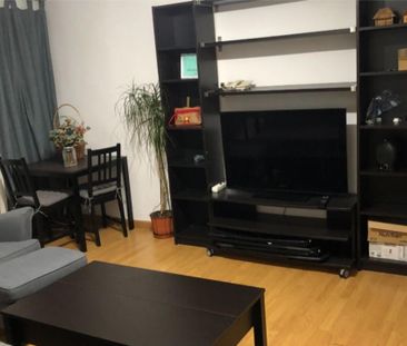 Apartamento de alquiler en Avenida del Doctor García Tapia, 96, Mar... - Photo 1
