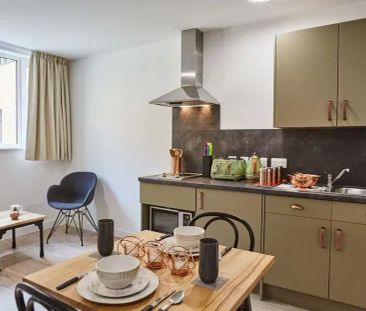 Ensuite Gold - Photo 6