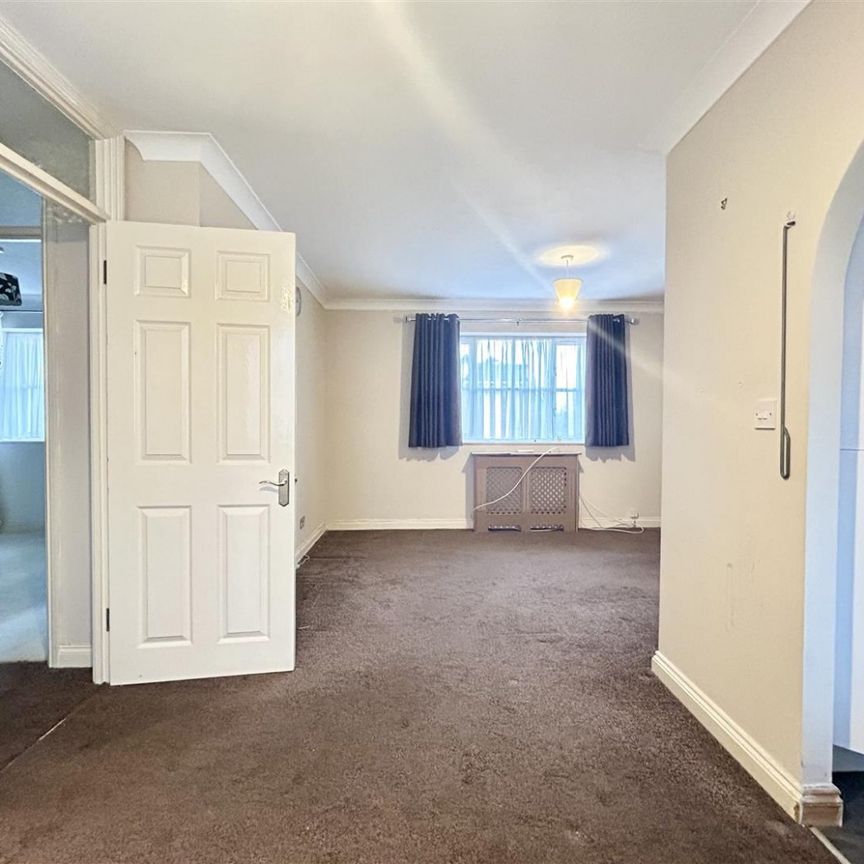 1 Bedroom Apartment To Let - Photo 1