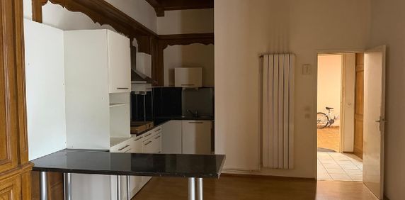 Location Appartement 2 pièces 71m² MOULINS 03000 - Photo 2