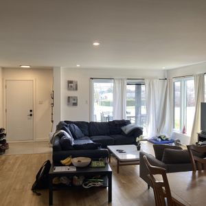 5 1/2 Spacieux, Disponible 1er Juillet - Photo 2