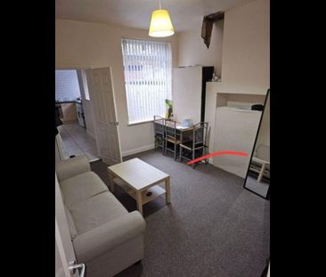 Room in a Shared House, Carnforth Street, M14 - Photo 1