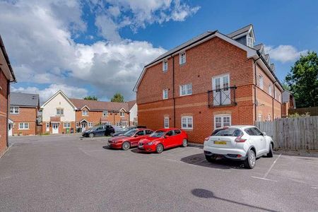 Stagshaw Close, Maidstone, ME15 - Photo 2