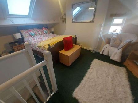 Windsor Terrace, Whitby, YO21 - Photo 3