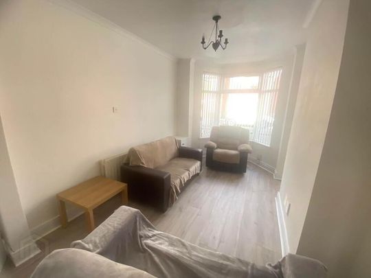 25 Rosebery Road, Belfast, BT6 8JA - Photo 1