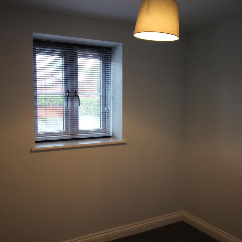 2, Freda England Close, Heacham - Photo 1