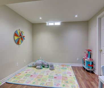 For Lease - 206 Roxton Road, Oakville, Ontario - Photo 5