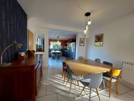 Location Maison 6 pièces 137m² - Photo 5