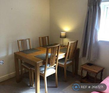 2 bedroom flat to rent - Photo 3