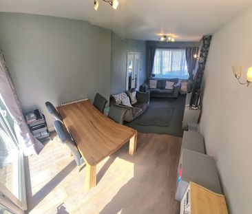 3 Bed Semi-Detached House, Jardine Close, S9 - Photo 2