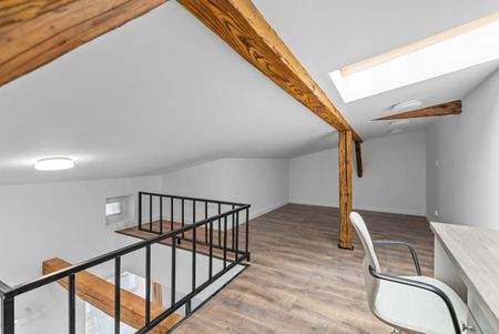 ** Mieszkanie w stylu loft z antresolą ! ** - Zdjęcie 4