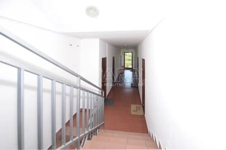 1+kk k pronájmu - Fotografie 5