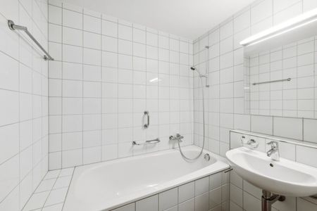 "Zentrales Wohnen im Grünen" - Photo 2