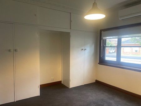 “Delightful 3 bedroom home in ideal location” - Photo 4