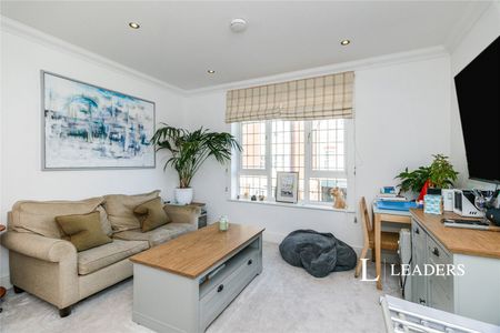 1 bedroom house to rent York Road, Weybridge, KT13 - Photo 4