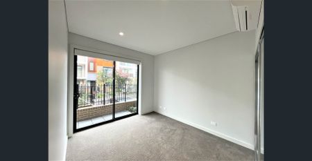 Modern & Stylish One Bedroom Apartment - Photo 3