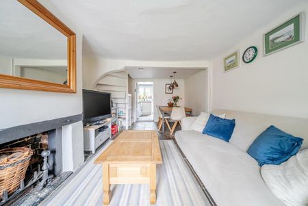 2 bedroom terraced house to rent - Photo 3