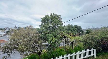 LOW MAINTENANCE HOME IN HATAITAI - Photo 5