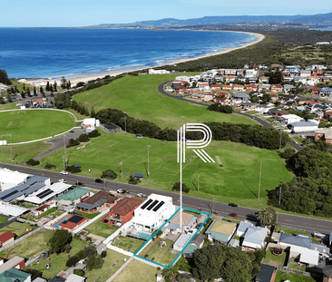 Coastal Comfort in the Heart of Port Kembla - Photo 3