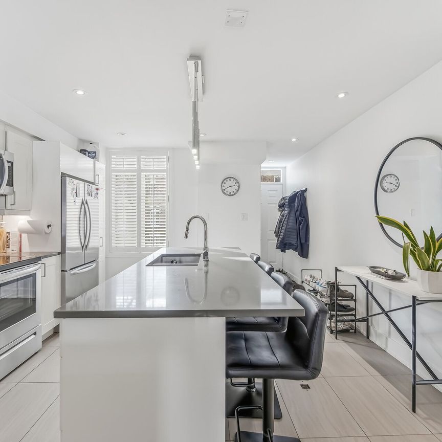 For Lease - 12 Sudbury Street Unit# 2405, Toronto, Ontario - Photo 1