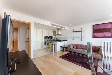 1 bedroom apartment to let in No. 1 West India Quay near Canary Wharf, London E14 - Photo 4